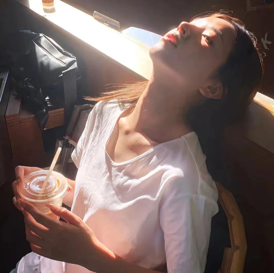 愿此刻永恒 海报